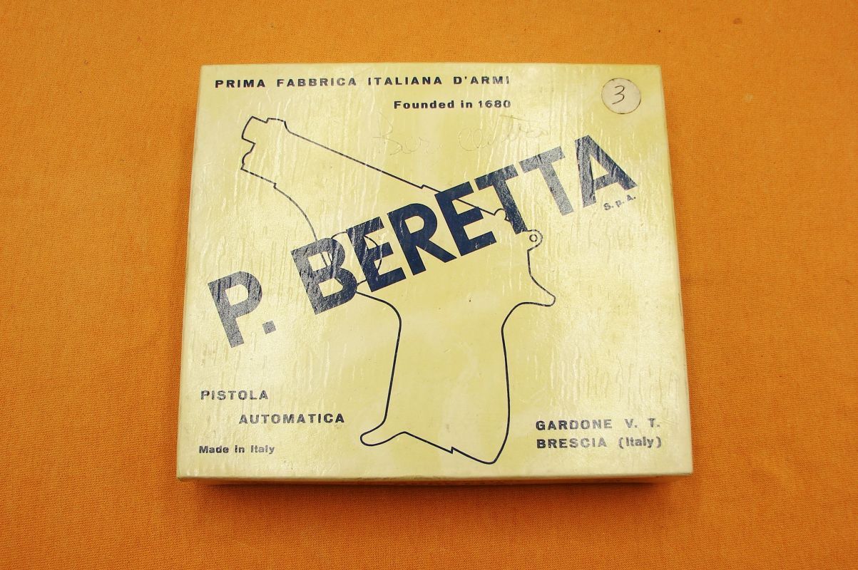 BERETTA 70 FACTORY BOX - Genuine militaria