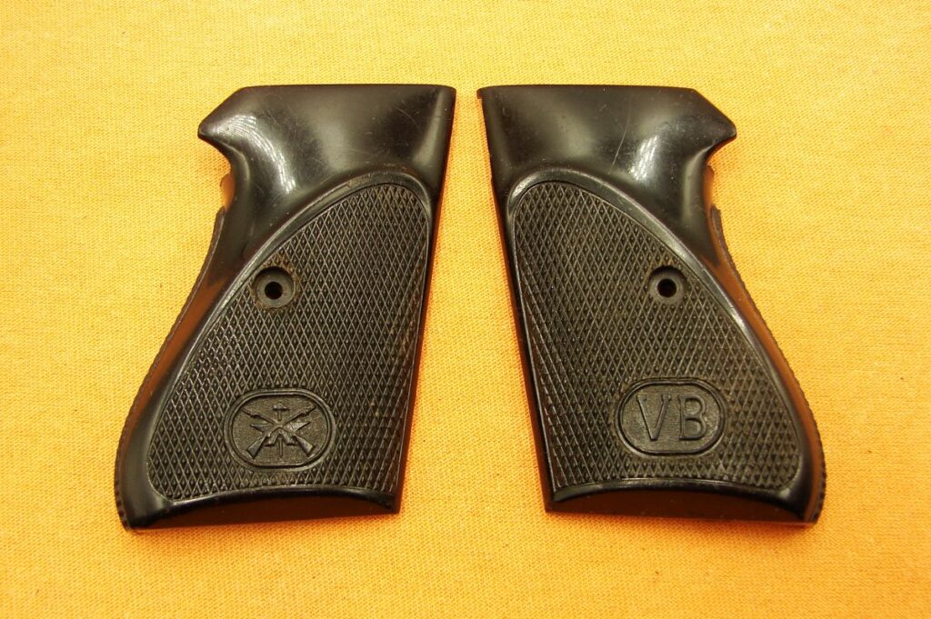 BERNARDELLI Model 60 GRIPS 32 acp - Genuine militaria