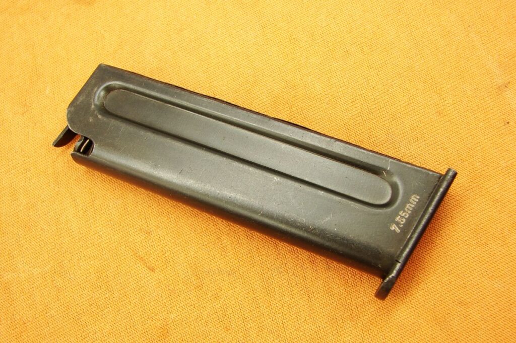 ZASTAVA M70 MAGAZINE 32 acp - Genuine militaria