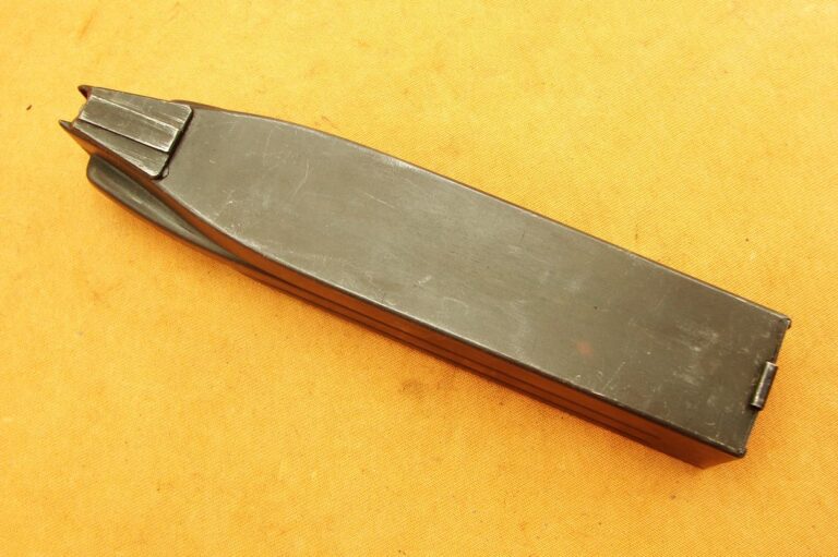 SUOMI COFFIN MAGAZINE KP/31 KP/44 - Genuine militaria