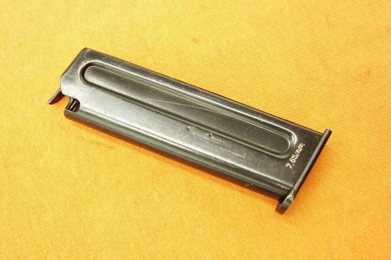 ZASTAVA M70 MAGAZINE 32 acp - Genuine militaria