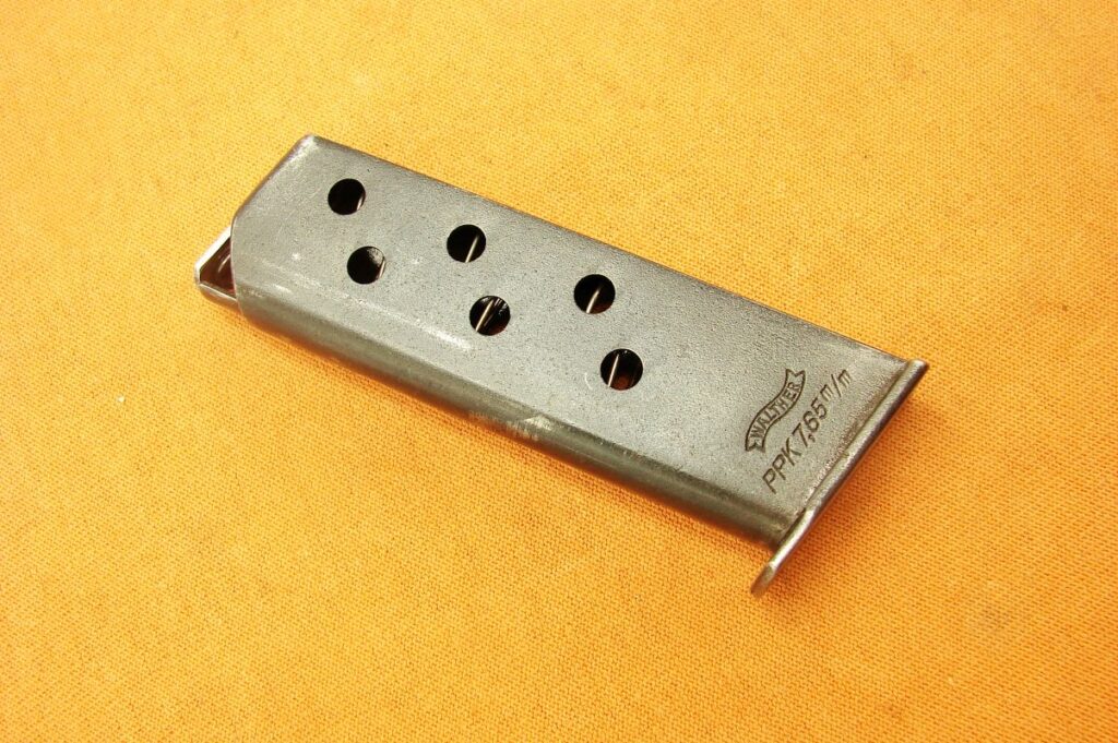 WALTHER PPK MAGAZINE WW2 - Genuine militaria